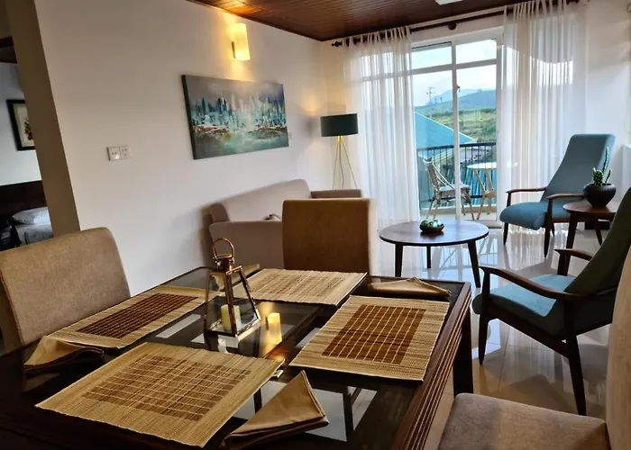 Lake Infinity Luxury Condos